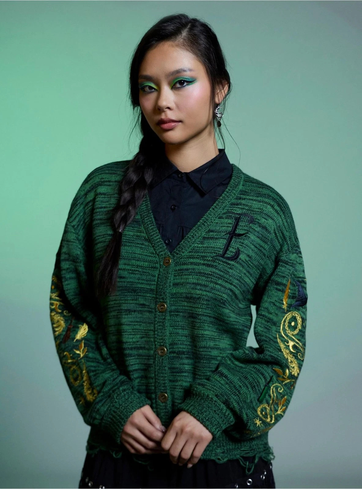 Her Universe Wicked Elphaba Embroidered Girls Cardigan XL